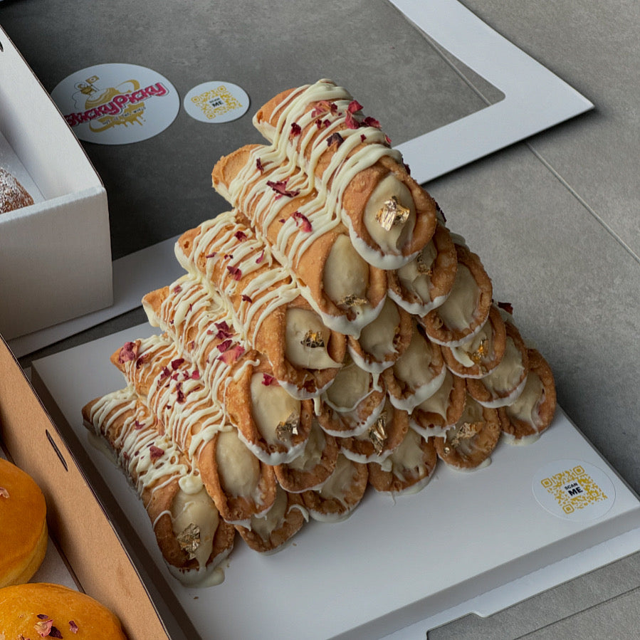 Cannoli Tower