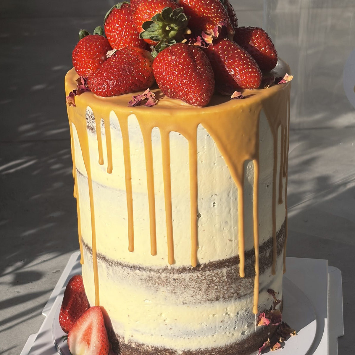 STICKY DATE CAKE